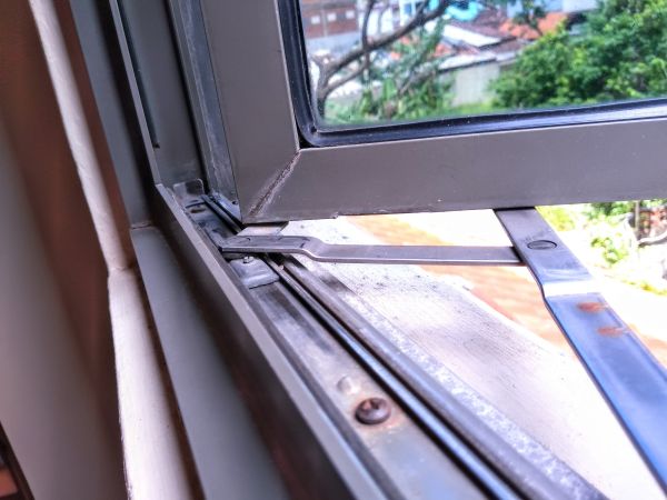 Hinged Window Replacement in Elgin